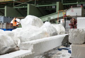 Piepschuim briketten geperst